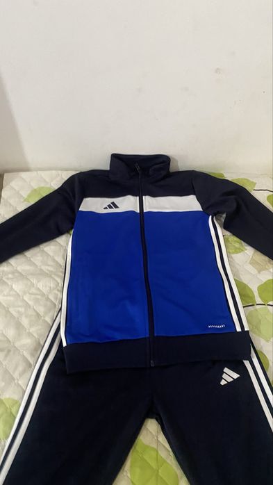 Fato treino de adidas