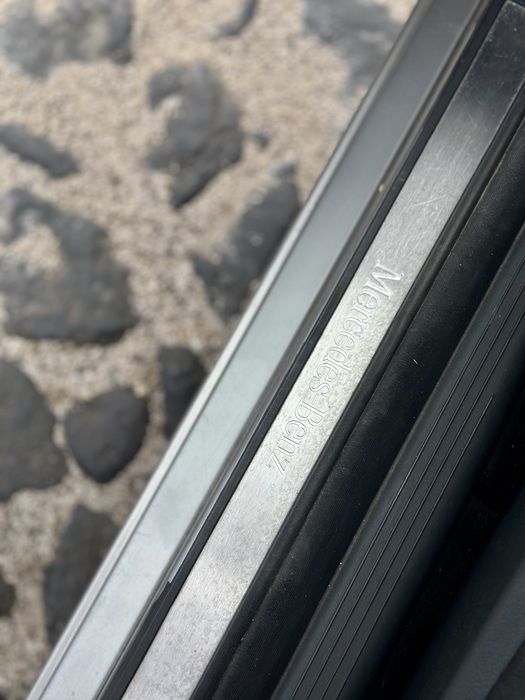 Mercedes-Benz E 220 ELEGANCE 7 LUGARES