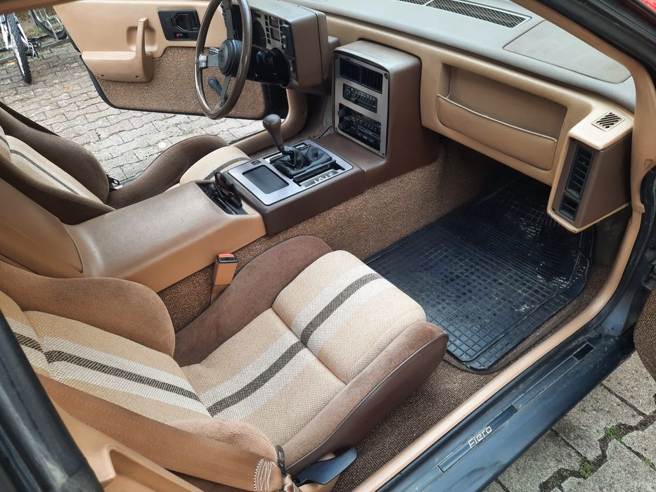 Pontiac Fiero SE 2,5 L Oldtimer