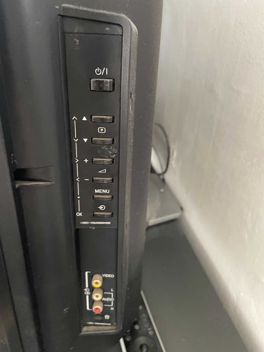 Toshiba REGZA 42" Full HD LCD – stan bardzo dobry, pilot w zestawie