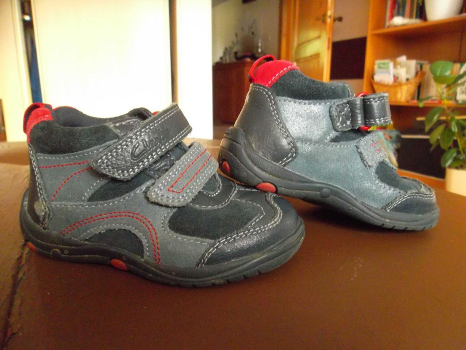 Pół buty dla dziecka roz 20 Clarks