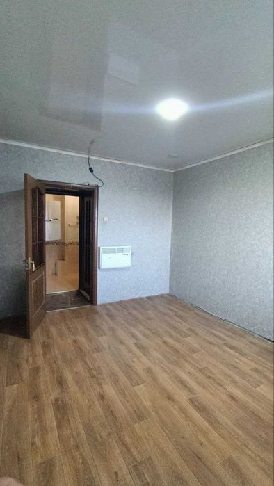 Продаж 3 кімнатної квартири КАРАЧУНИ
