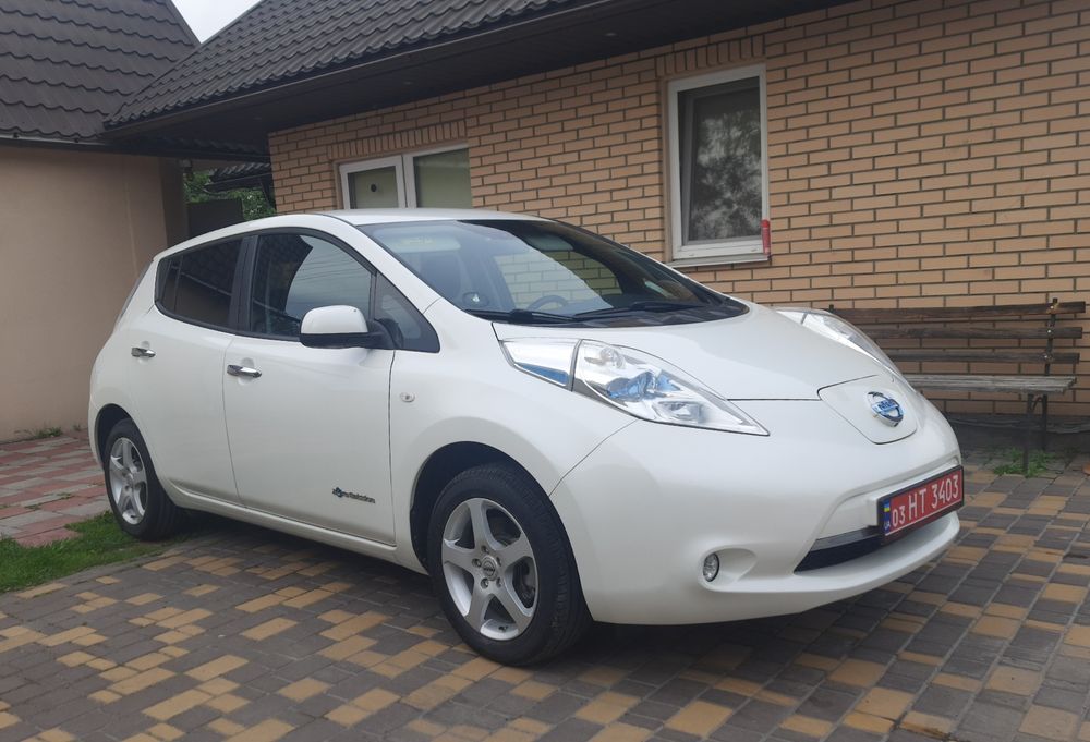 Nissan Leaf Tekna 30kw 75SOH [10 палок]