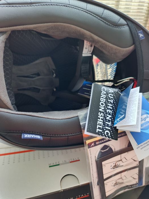 Kask motocyklowy Shark Spartan RS CARBON (carbon skin). Połysk.rozm. S