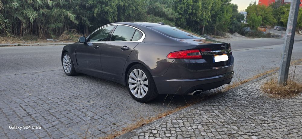 Jaguar XF 2.7d 207cv Luxury Premium 200 mil km