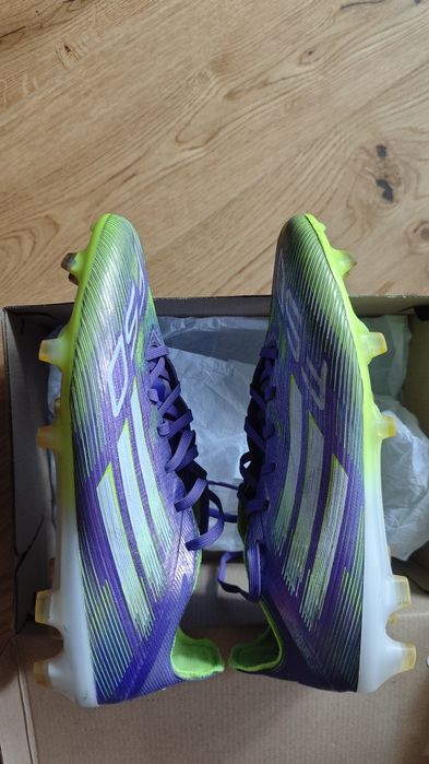 Korki Adidas F50  FG Półprofy rozm 42,2/3