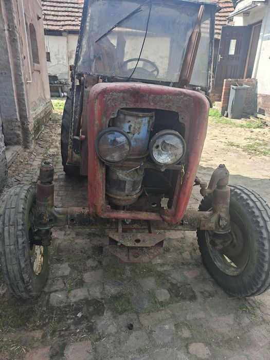 Zetor 5511 calosc lub czesci.skrzynia,zwolnice itp