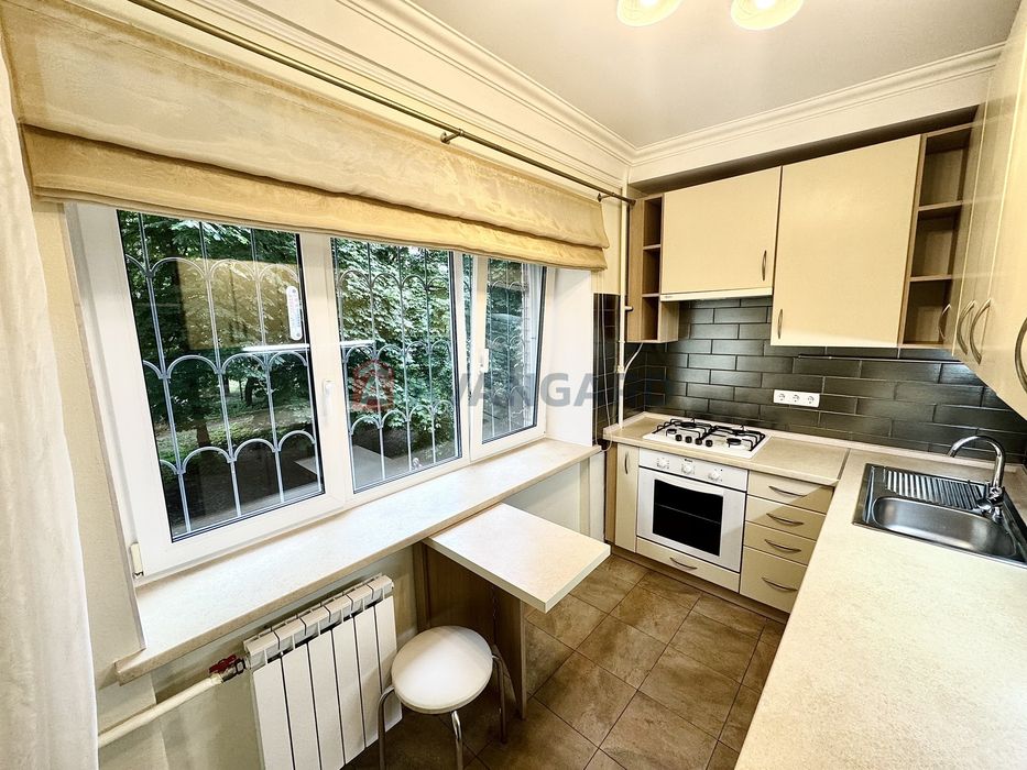 Apartment in Kyiv, Chokolivka - View 4