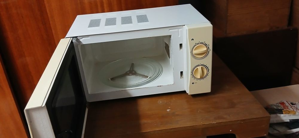 Micro-ondas cor branco