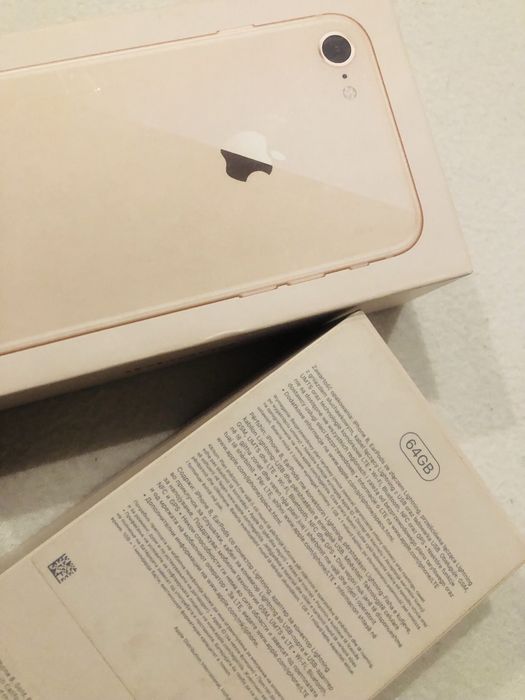 iPhone 8 GOLD 64GB