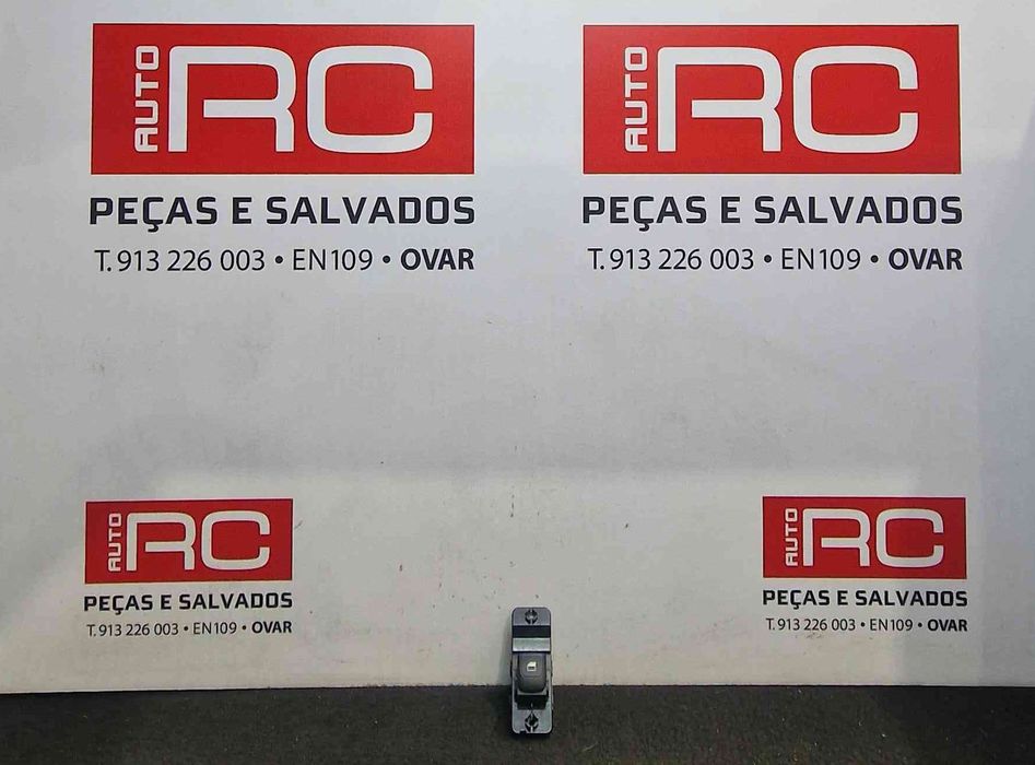 Comando / Botão / Interruptor Vidros Trás Direito - KIA STONIC