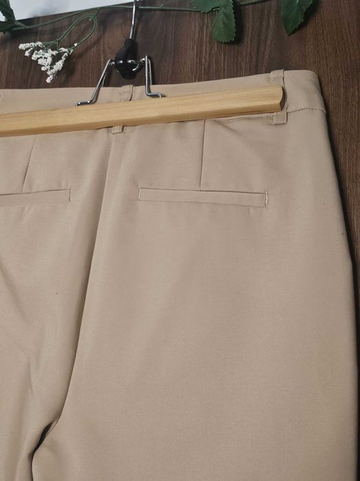 Spodnie damskie Mohito 34