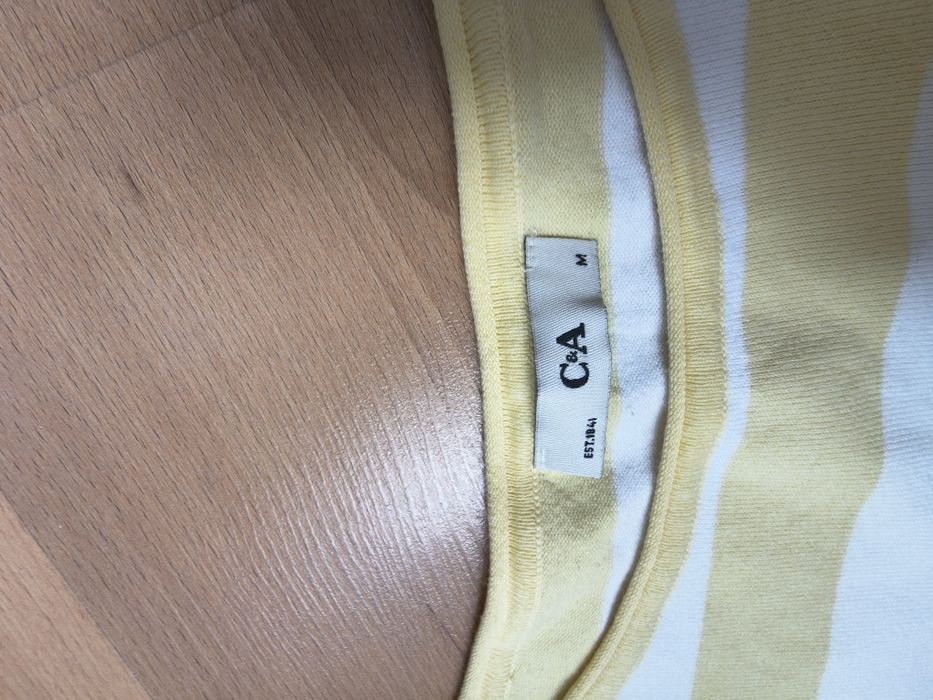 Sweterek w paski sprzedaż