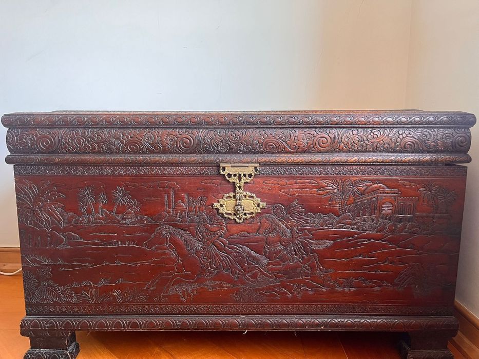 Arca madeira canfora