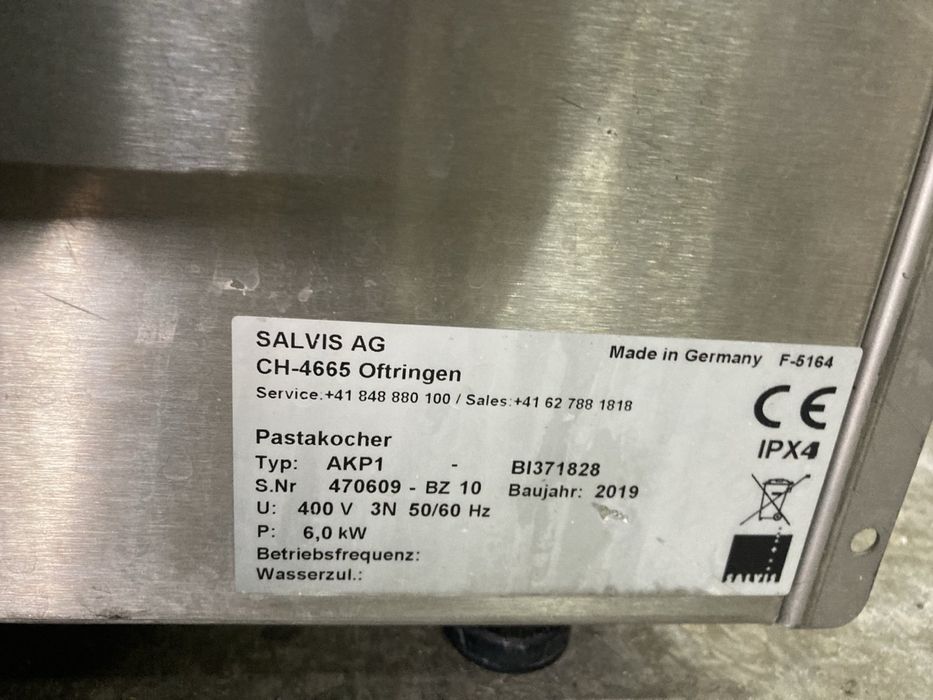 Мобільна кухня ( Front cooking) Rieber.