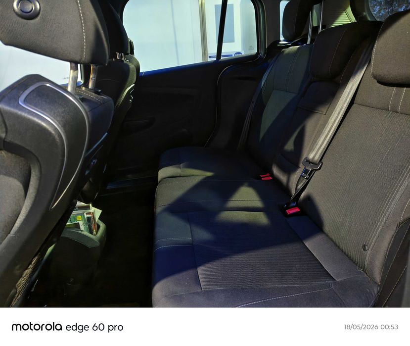Ford B-Max 1.6 TDCI poucos kms