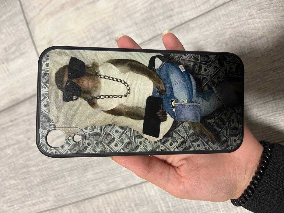Чохли на iPhone xr