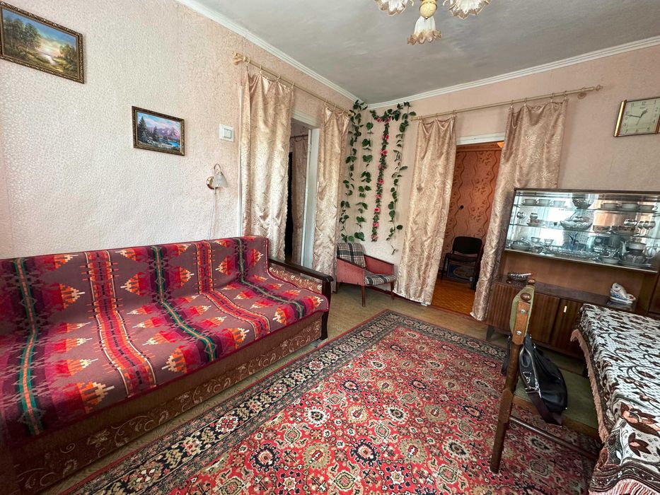 Продам капітальний житловий будинок, 10 хвилин від метро Індустріальна (Пролетарська)