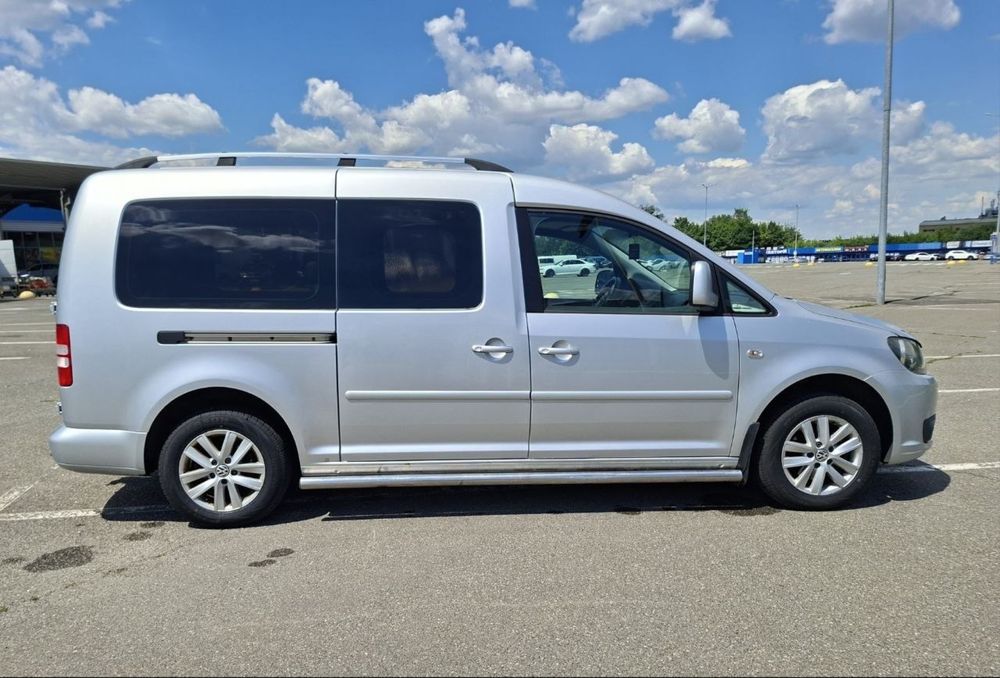 Оренда авто під Таксі Volkswagen Caddy 2011, Авто под Такси