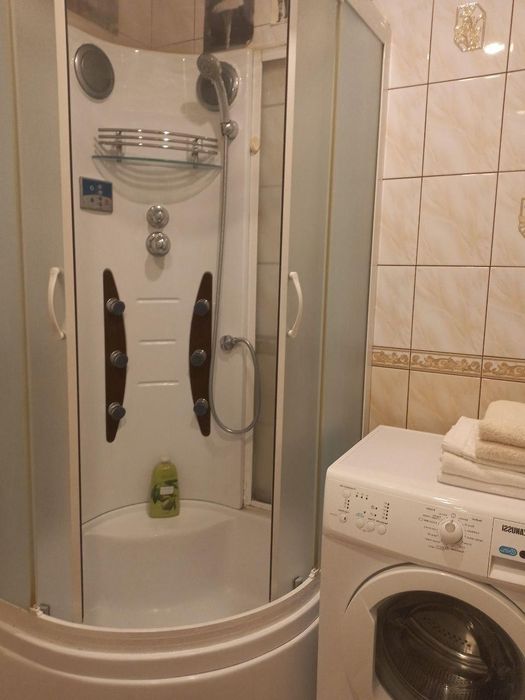 Подобова аренда квартири на вул вулиця Надії Алексєєнко,