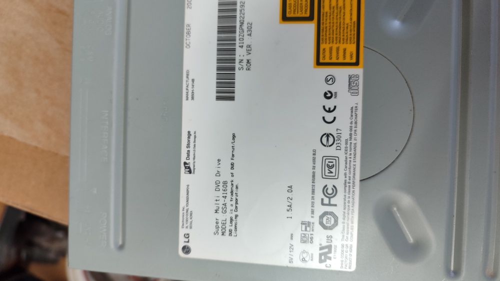 Leitores DVD e Disquetes