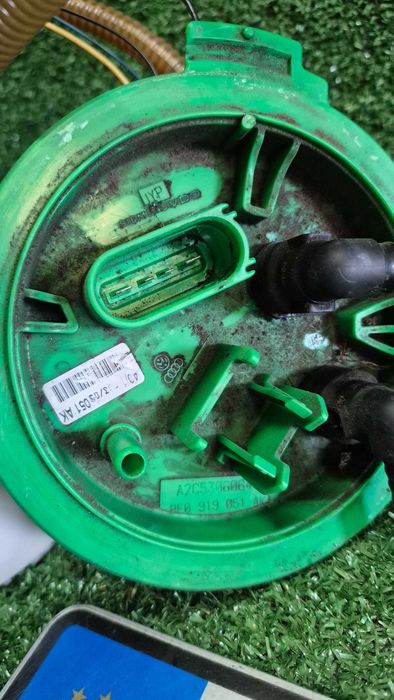 Bomba Combustível Depósito Audi A4 B7 8E 8E0.919051AK Original