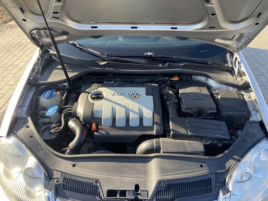 Продам авто Volkswagen golf 5