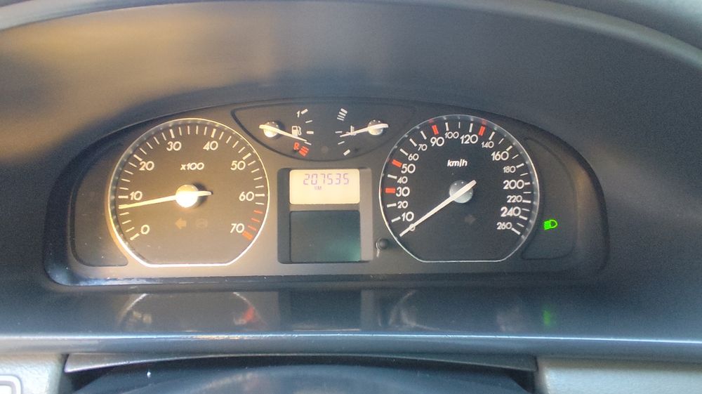 Laguna 1.8i 16v gasolina 207mil km 2004