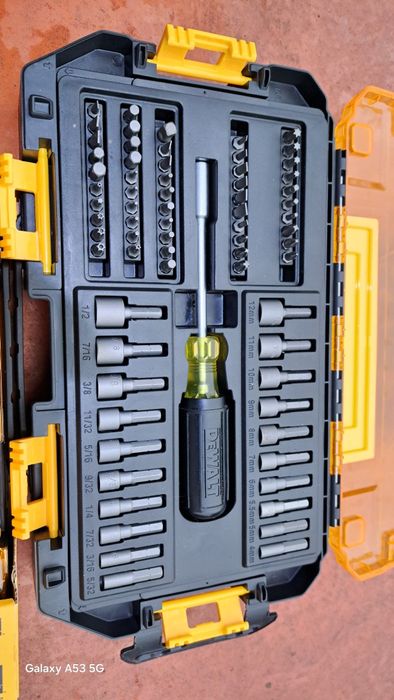 DEWALT DWMT73808 набор  насадкі,біти,викрутка с насадками  ОРИГІНАЛ