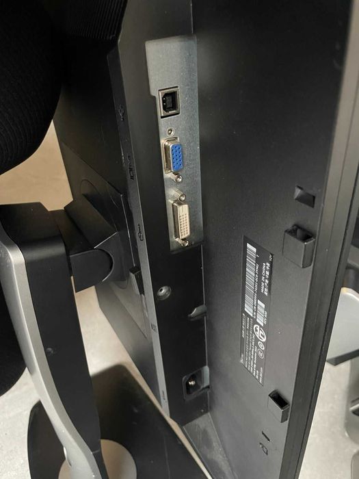 Монітор 24" Dell P2411Hb Full HD 1920x1080 Б/В є 6 шт