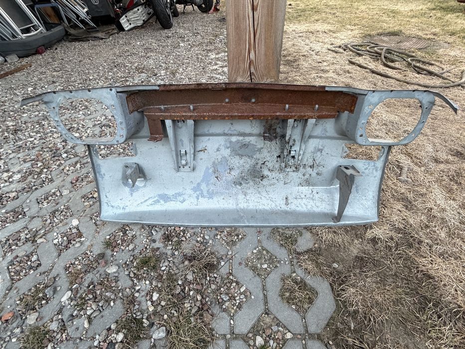 Pas przedni 126p maluch