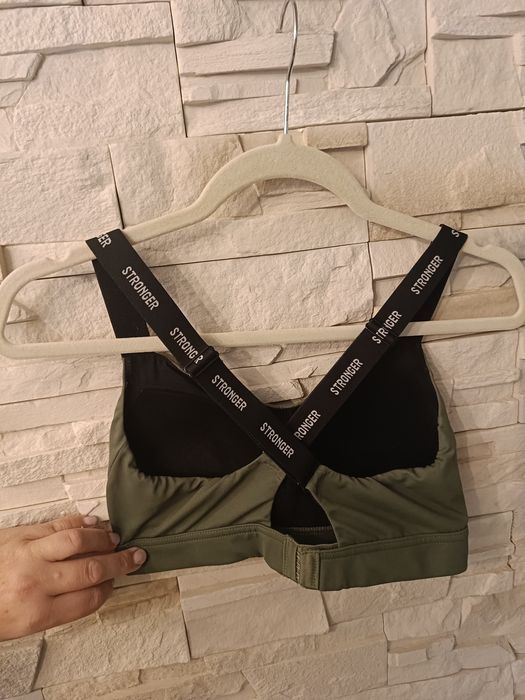 Biustonosz sportowy stronger 75b