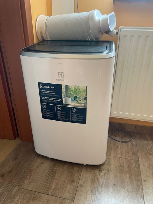 Electrolux Klimatyzator przenośny EXP26U338CW