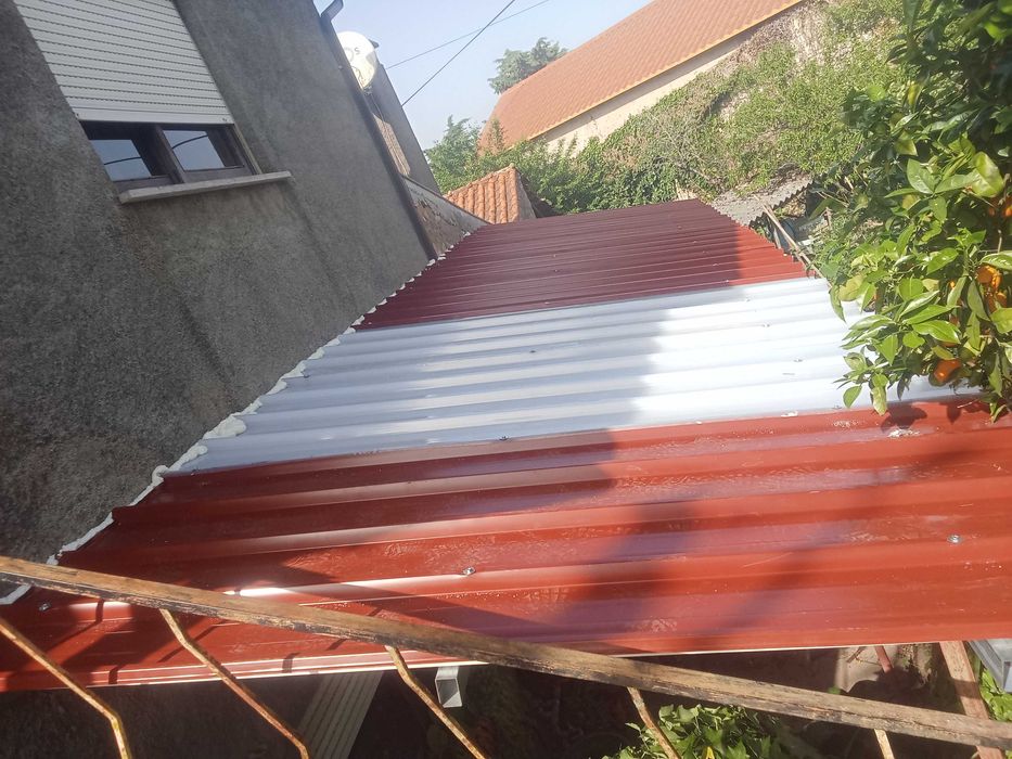 Faço pequenos trabalhos de construção civil