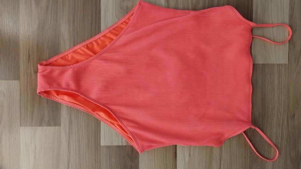 Kostium kąpielowy jednoczęściowy r.38