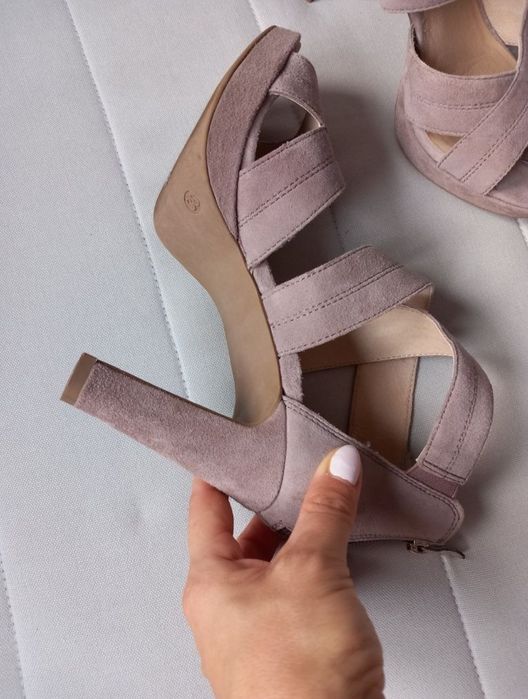 Skóra naturalna sandały na obcasie 36 deichmann 5th avenue