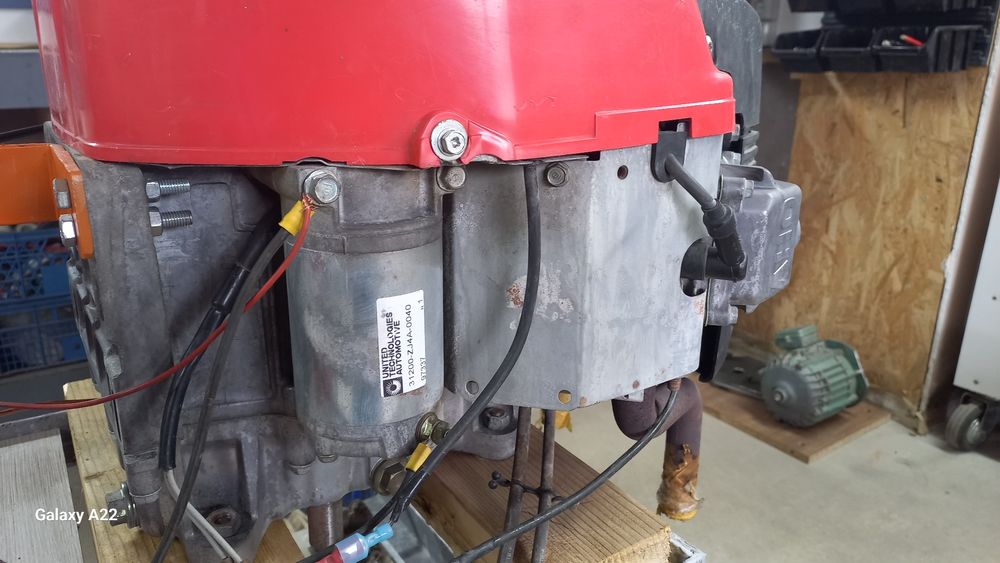 Продам мотор Хонда 2 циліндровий бензин робочий