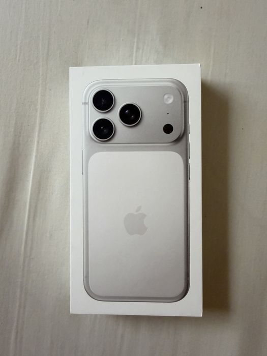 Iphone 17 pro max  256GB selado
