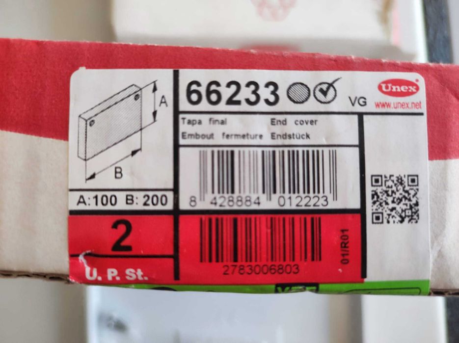 Tampa final Unex 100x200 para instalação elétrica