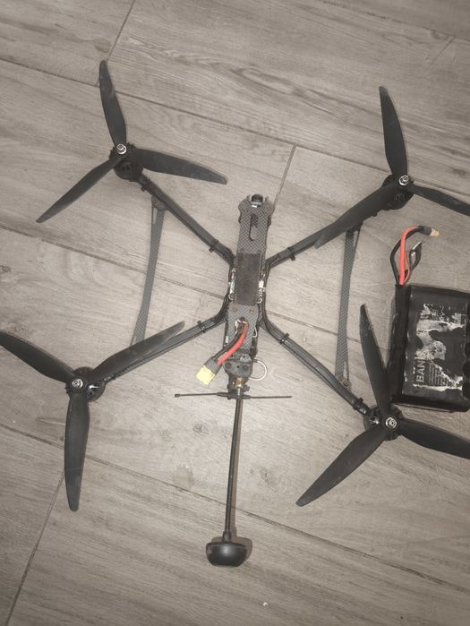 Продам фпв дрон 10д.