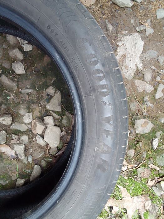 Cena za 4 Opony letnie 215/55r17 GOODYEAR 6mm
