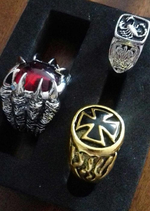Перстень печатка лот / з червоним камнем сталь / 20.5 розмір