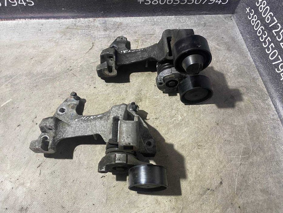 Кронштейн генератора лапа з натягувачем Nissan Juke Qashqai Renault 1.2 DIG-T TCe 117104394R