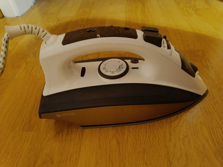 Праска Vitek VT-1209