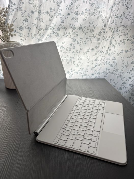 Sprzedam klawiaturę do Ipad air 13 cali