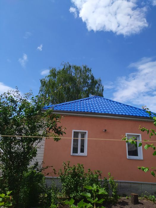 Здам дім на довгостроковий термін , семье или дівчатам студентам , з усіма послугами