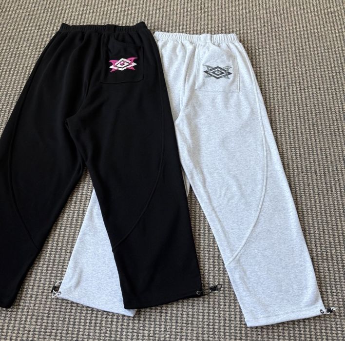 Штани MERTRA x Umbro Warm Up Joggers (Black/Grey]