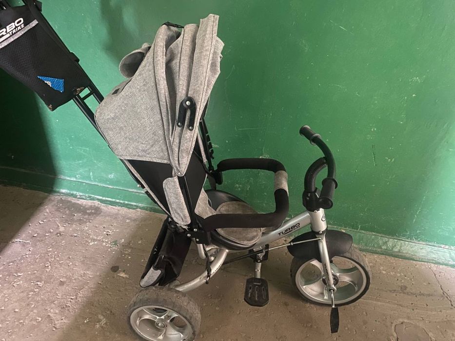 Детский велосипед с родительской ручкой