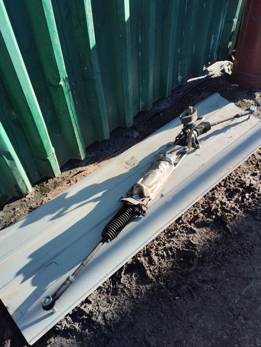 Рульова рейка гольф 4