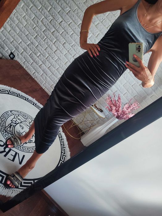 Szara sukienka długa